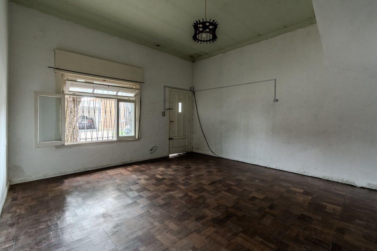 Foto de VENTA CASA MULTIFAMILIAR 8 AMB MUNRO C/JARDIN, imagen 3