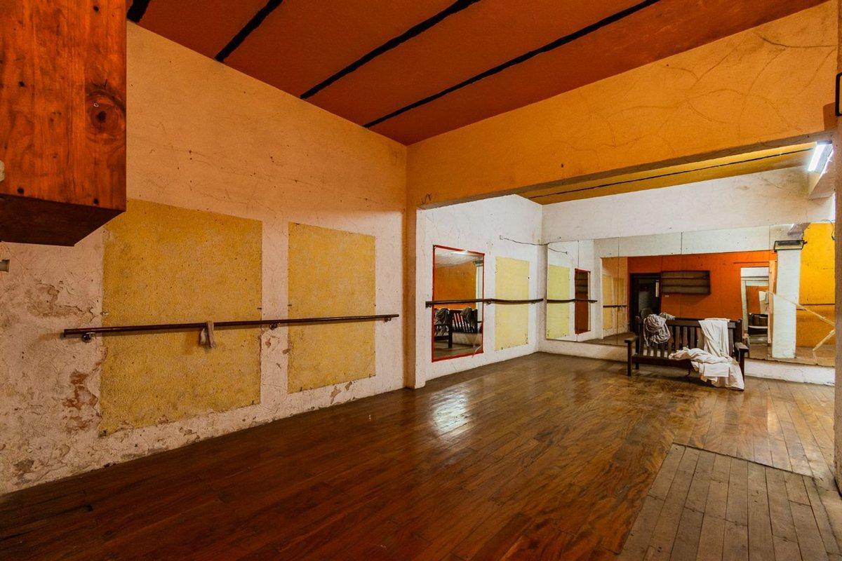 Foto de VENTA CASA MULTIFAMILIAR 8 AMB MUNRO C/JARDIN, imagen 5