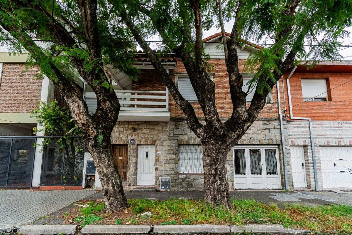 Foto de VENTA CASA MULTIFAMILIAR 8 AMB MUNRO C/JARDIN, imagen 1