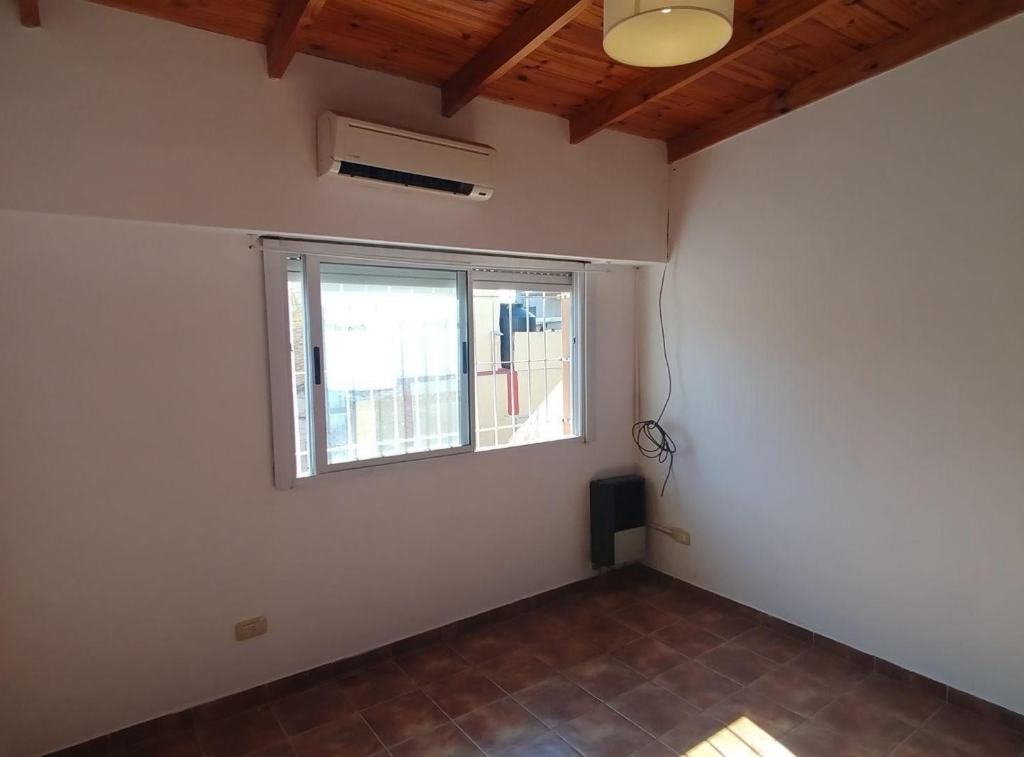 Foto de Venta PH 2 amb, Villa Maipu, Con Terraza Propia, imagen 2