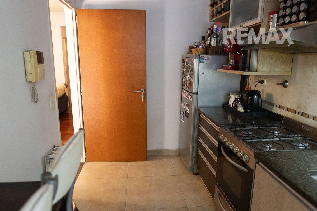 Foto de VENTA 2 AMB COCHERA Y TOILETTE - BARRIO INGLÉS, imagen 5