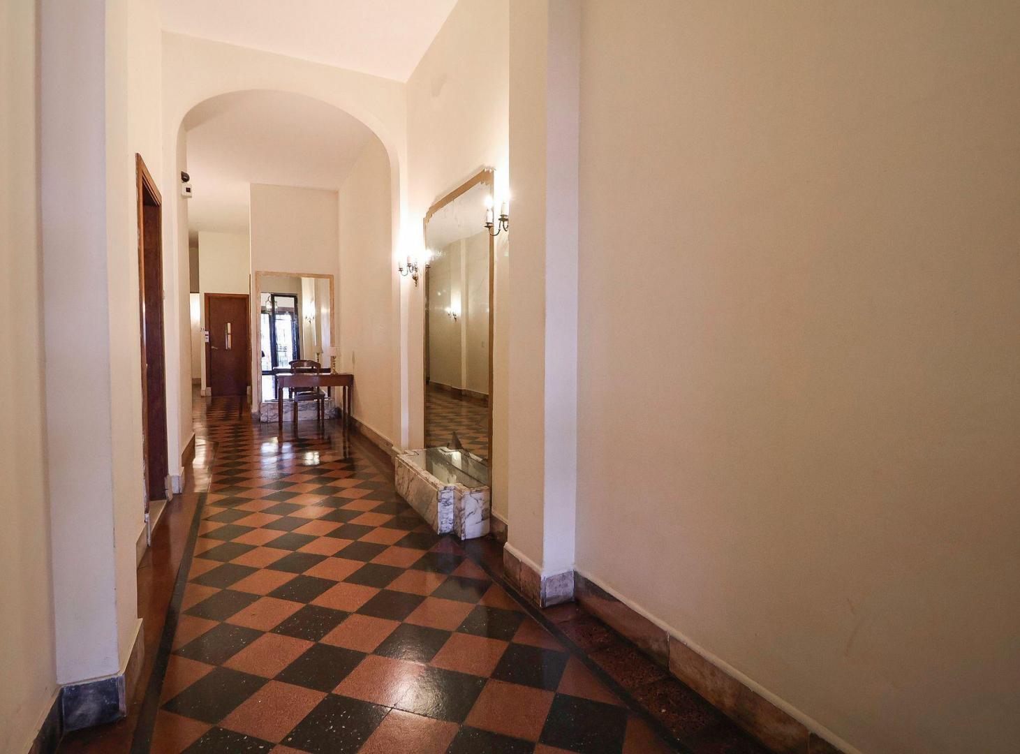 Foto de VENTA DEPTO 4 AMB CON BALCON EN RECOLETA-A CREDITO, imagen 4