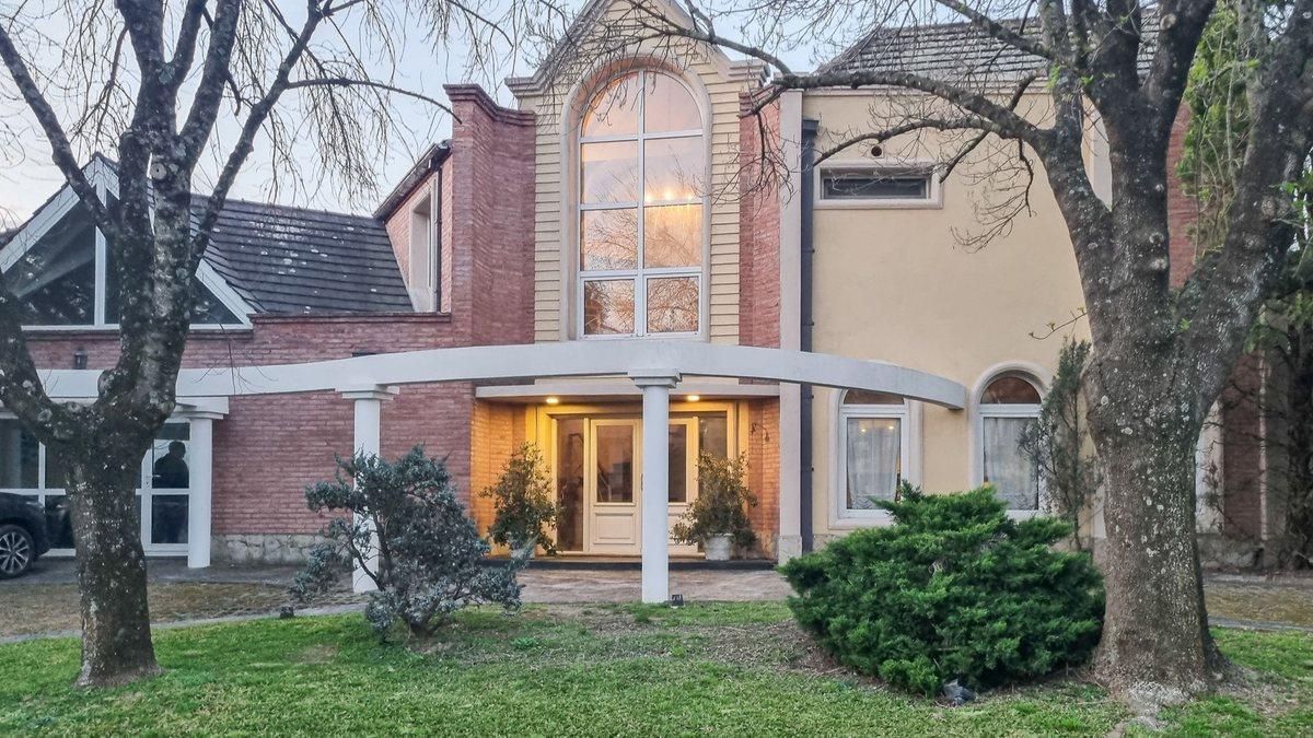 Foto de Venta – Casa de 6 ambientes en Ayres de Pilar, imagen 1