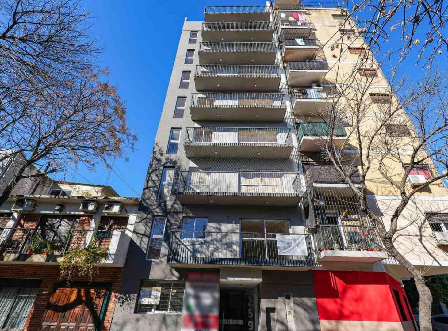 Foto de VENTA DEPTO 2 AMB FRENTE BALCON SAN CRISTOBAL, imagen 1