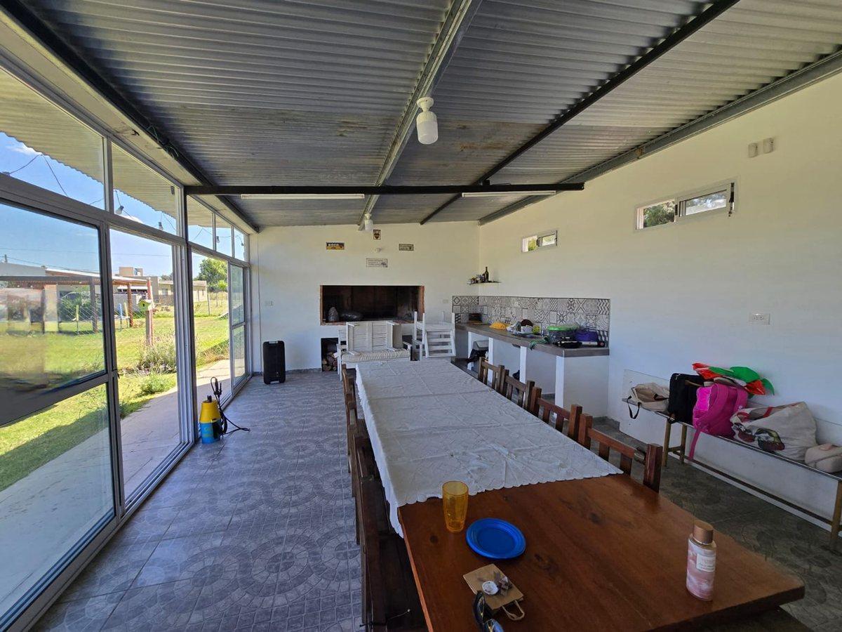 Foto de VENTA CASA QUINTA 700 M2 PILETA AIRE PAMPA ZARATE, imagen 4