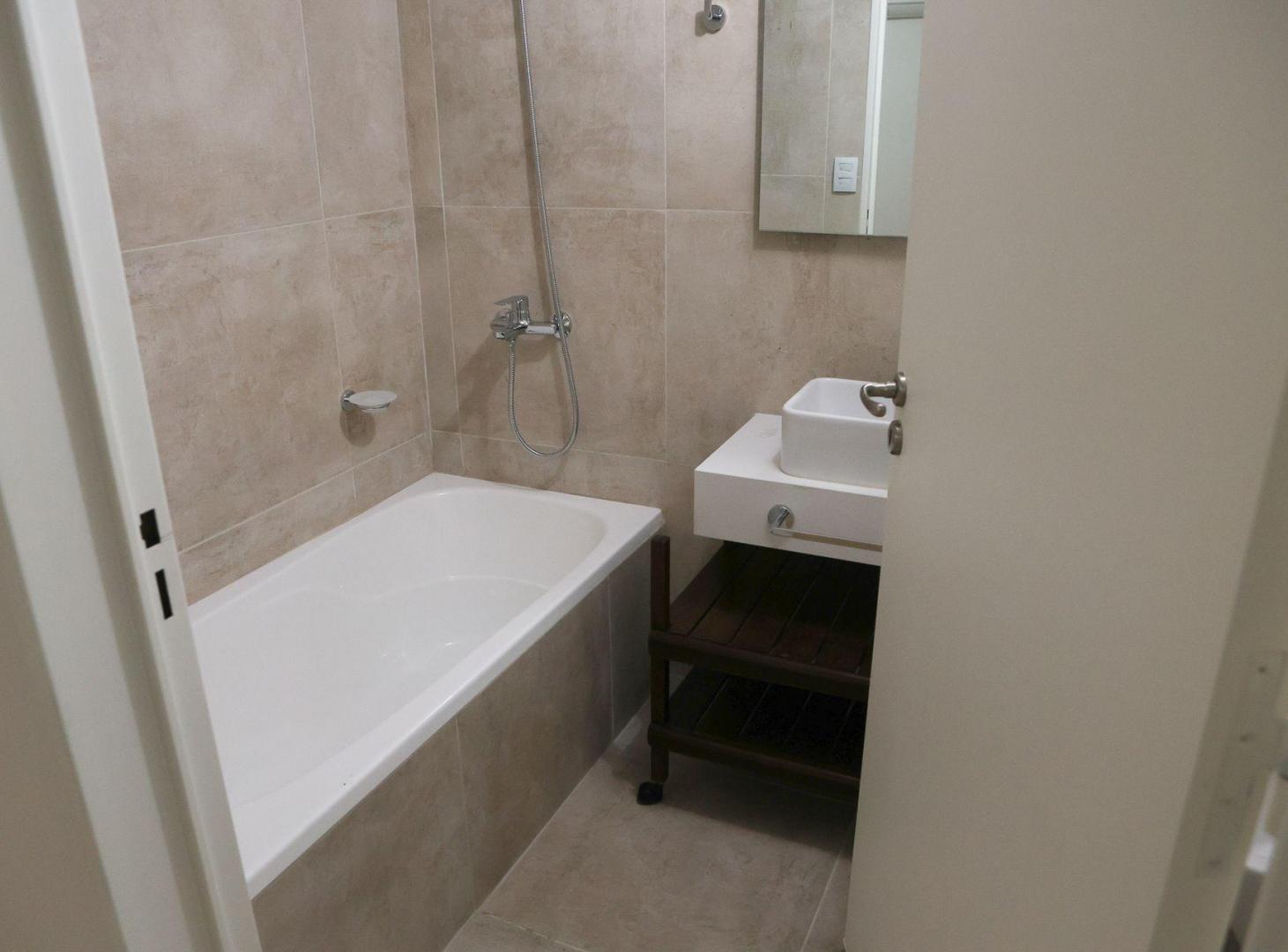Foto de Venta depto. 4 amb. con 2 cocheras en Recoleta, imagen 4