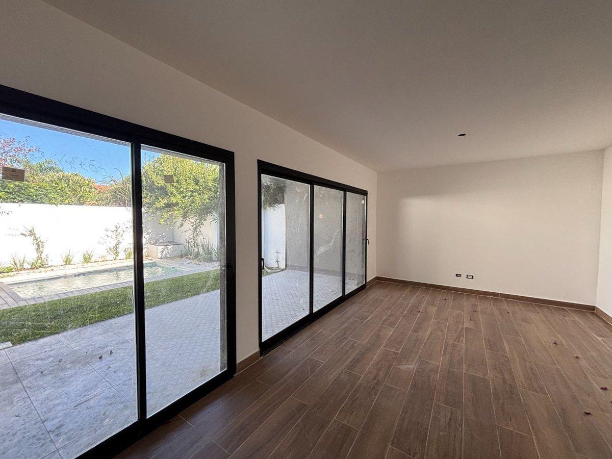 Foto de CASA DUPLEX BECCAR A ESTRENAR 4 AMB PILETA JARDIN, imagen 3