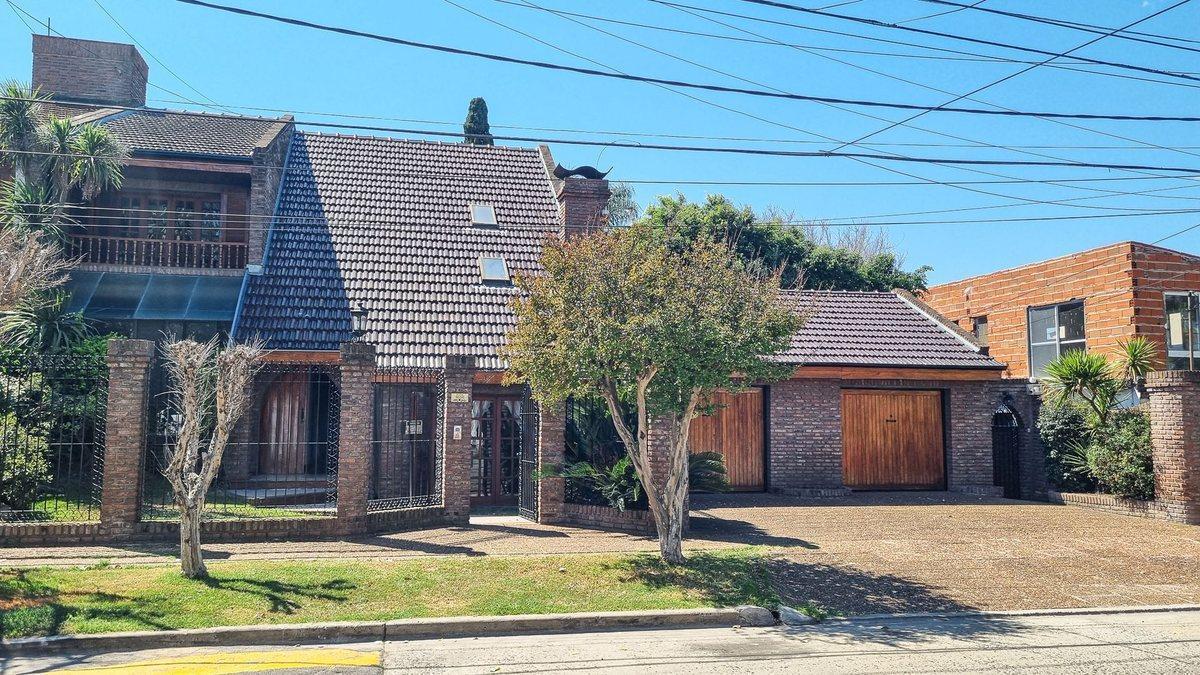 Foto de VENTA CASA 3 DORMIT PILETA JARDIN DON TORCUATO, imagen 4