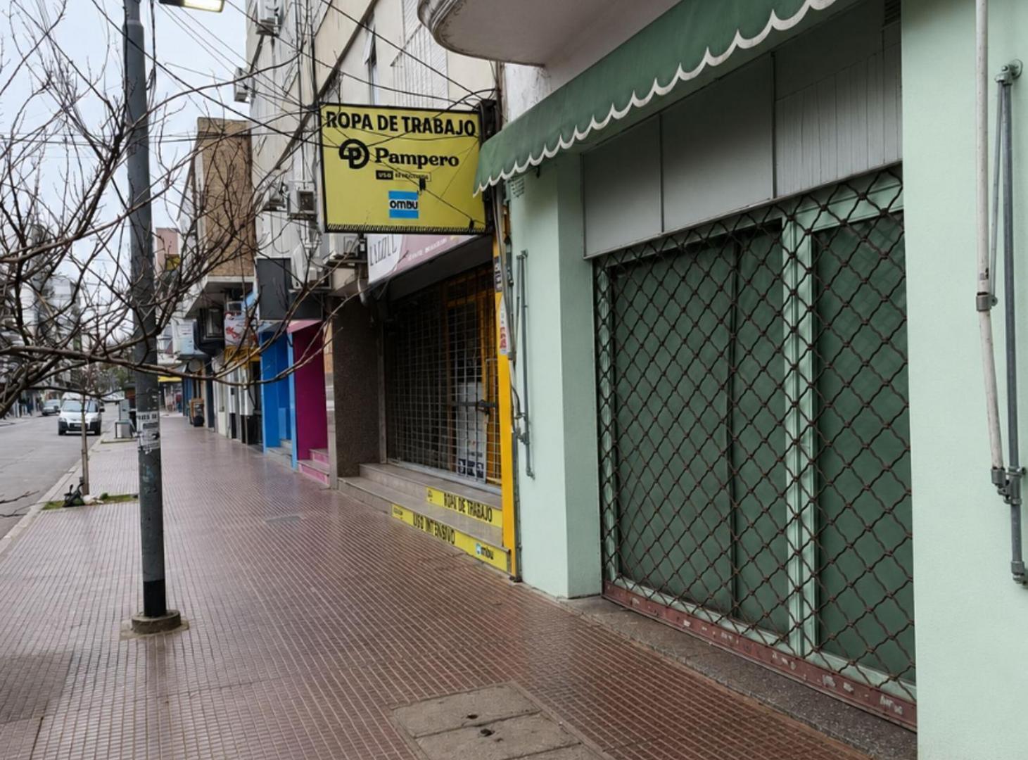 Foto de LOCAL COMERCIAL EN VENTA – VILLA BALLESTER CENTRO, imagen 2