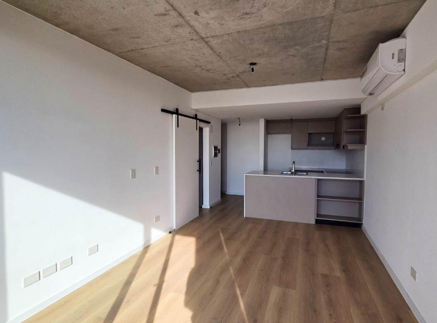 Foto de Venta depto 2 amb a ESTR. Balcon/Pileta- Belgrano, imagen 2