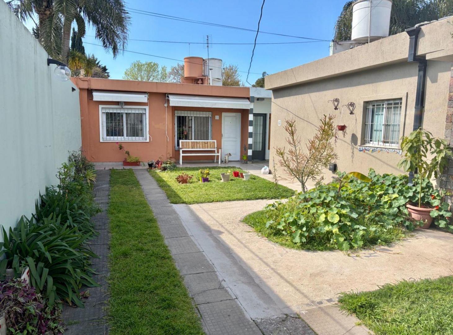 Foto de PH 3 Ambientes RECICLADO - Espacio guardacoche, imagen 1