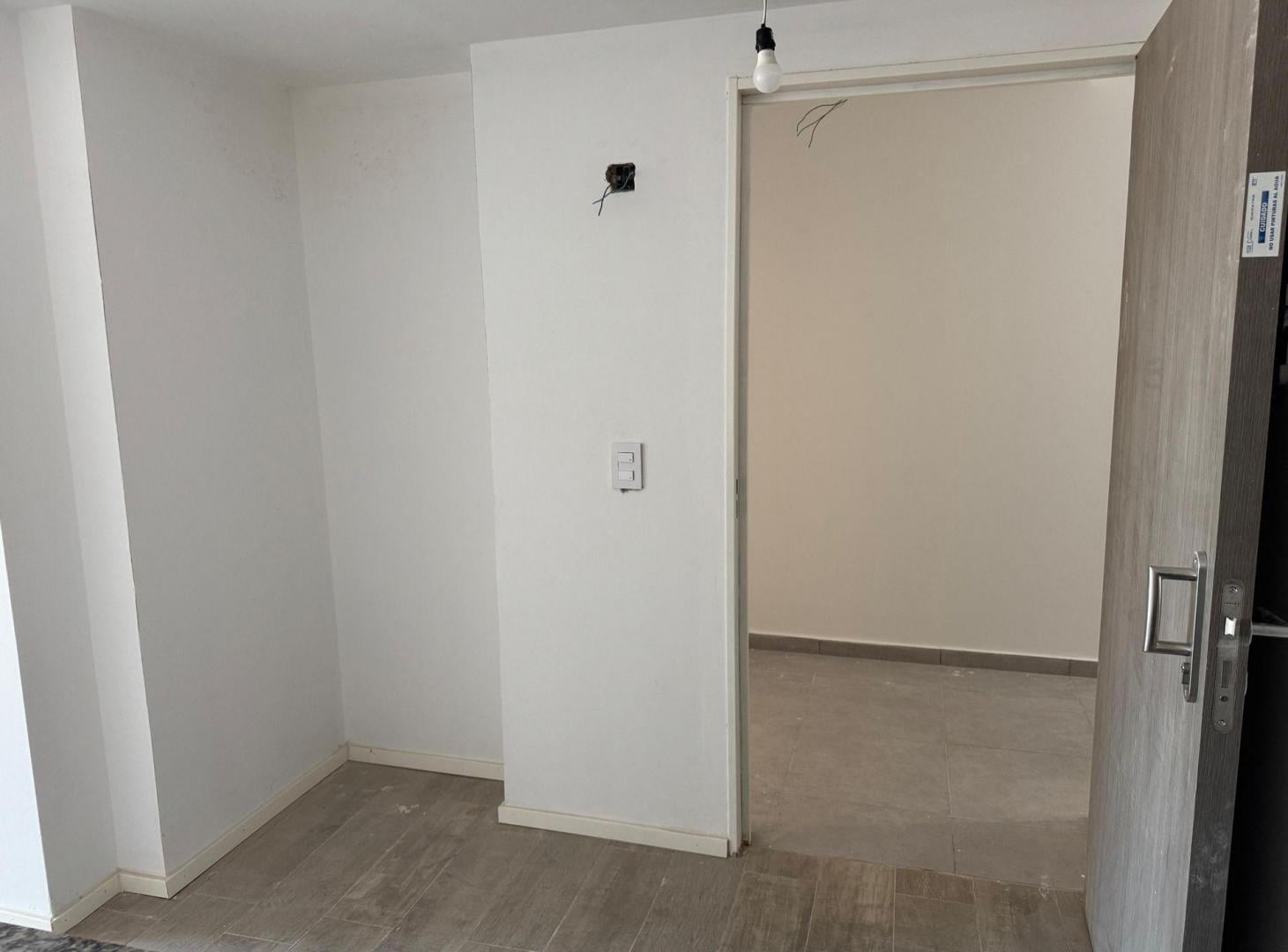 Foto de Venta Depto 2 amb en suite c/ Toilette vista Boca, imagen 3