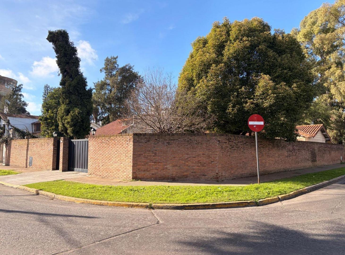 Foto de CASA EN VENTA 5 AMBIENTES MARTÍNEZ BUENOS AIRES -, imagen 3