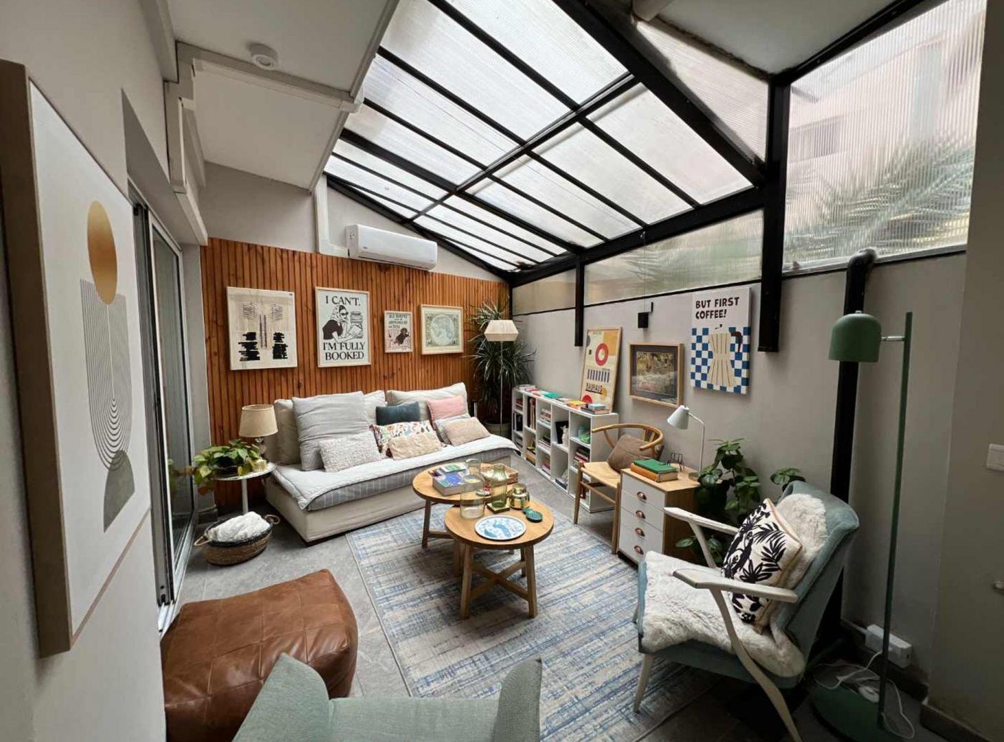 Foto de Alquiler PH 3 Amb con jardín de invierno Coghlan, imagen 4