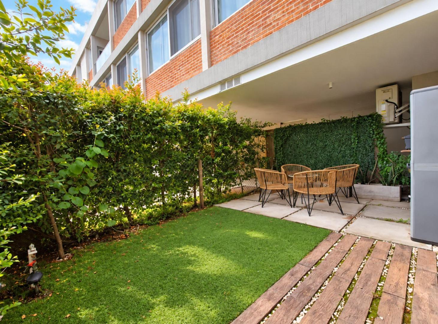 Foto de VENTA DPTO 2 AMB. JARDÍN Y COCHERA. AMOBLADO!, imagen 4