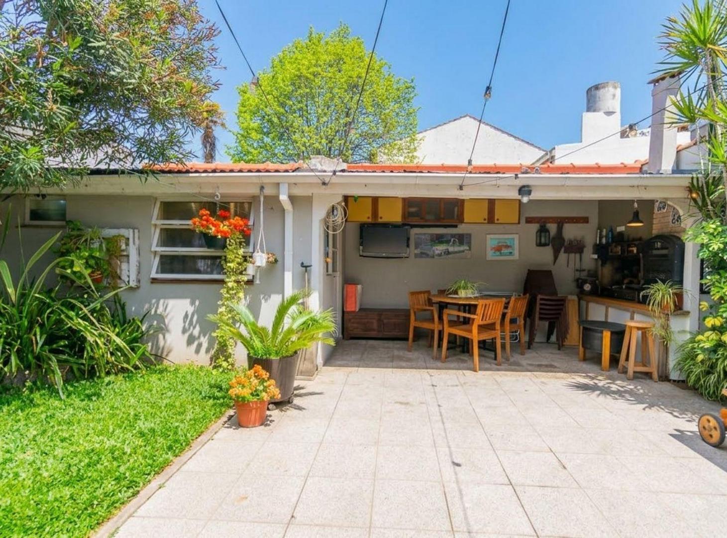 Foto de Venta Casa 5 Ambientes Olivos Jardin lote propio, imagen 2
