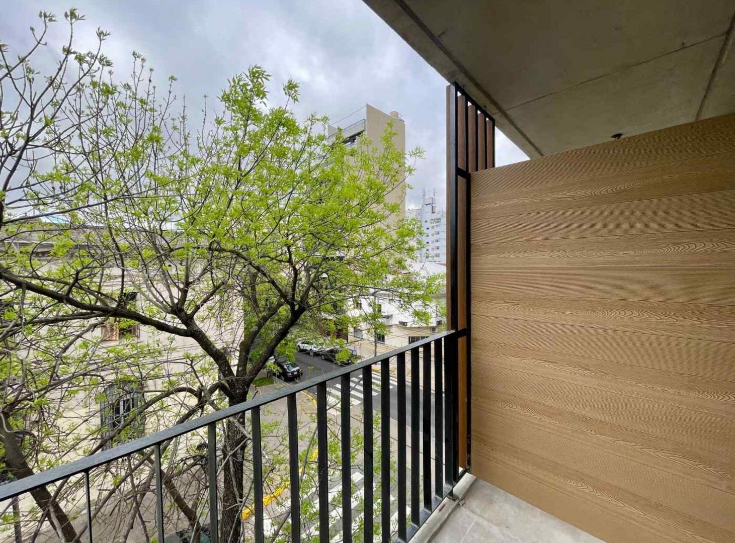 Foto de VENTA DPTO. 2 AMB AMPLIA TERRAZA . SAAVEDRA., imagen 5