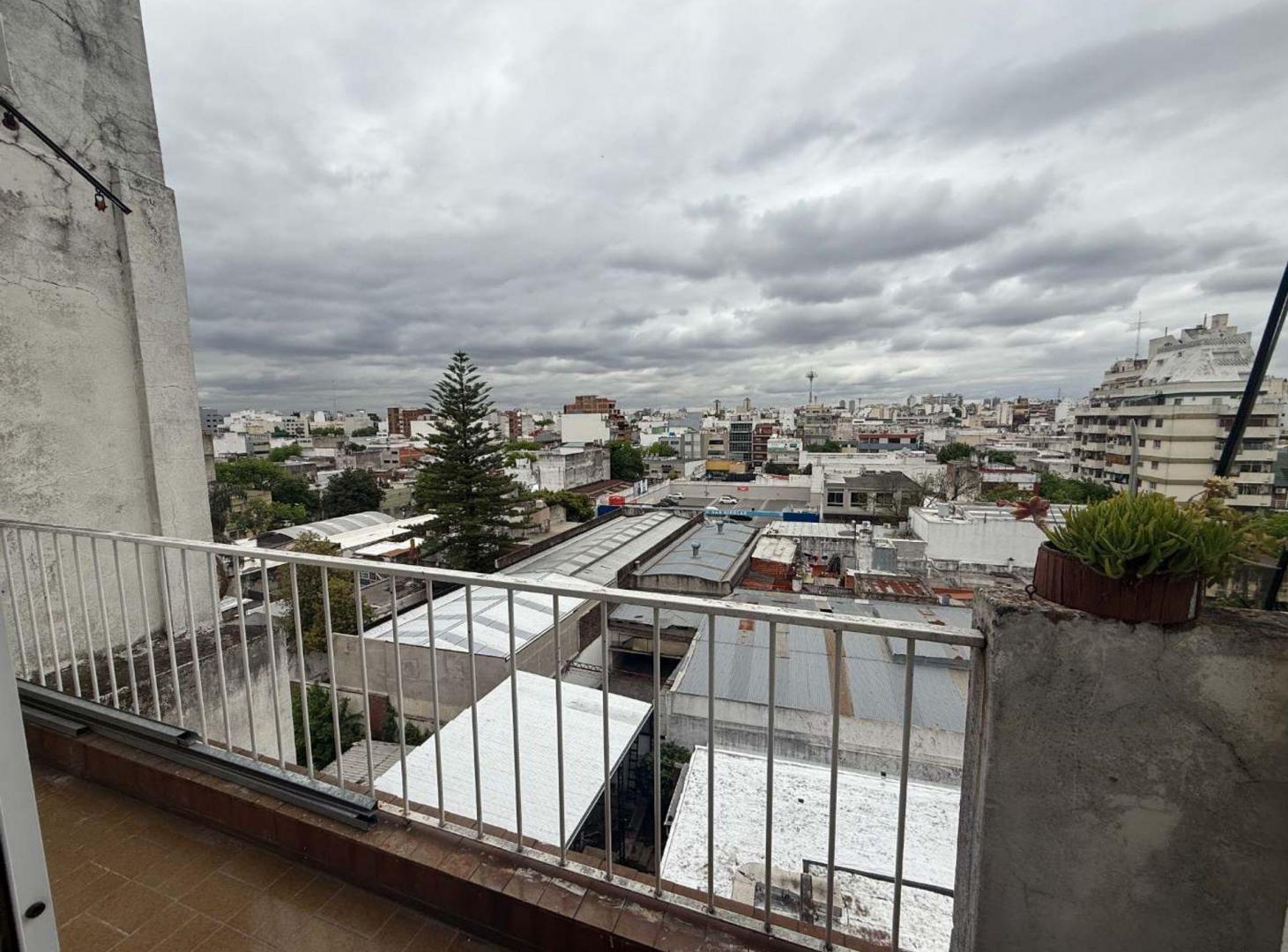 Foto de Venta Depto 2 amb Balcon Reciclado Floresta, imagen 4