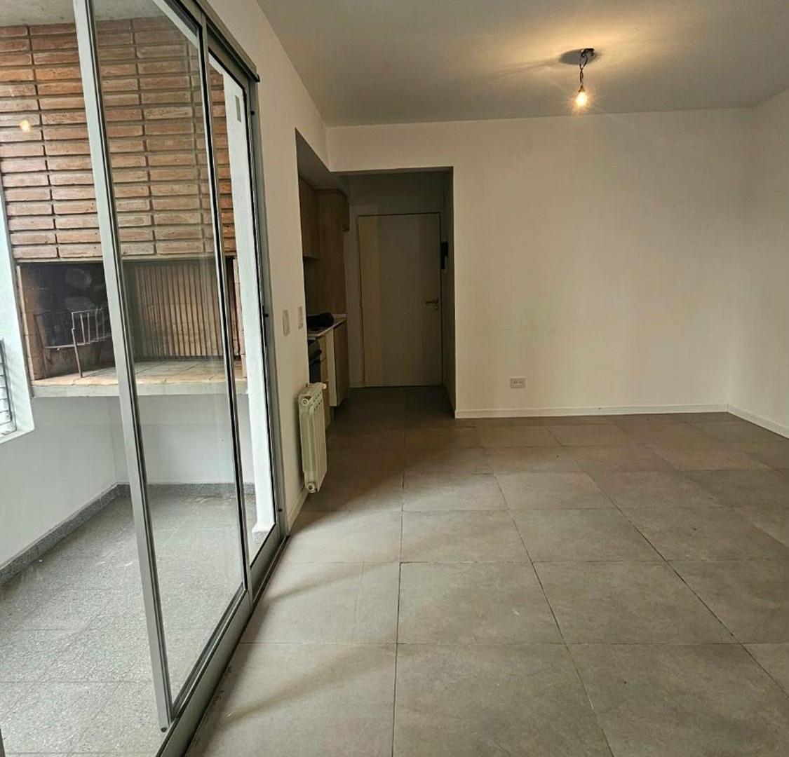 Foto de Venta Villa del Parque dpto. 3 ambientes c/cochera, imagen 2