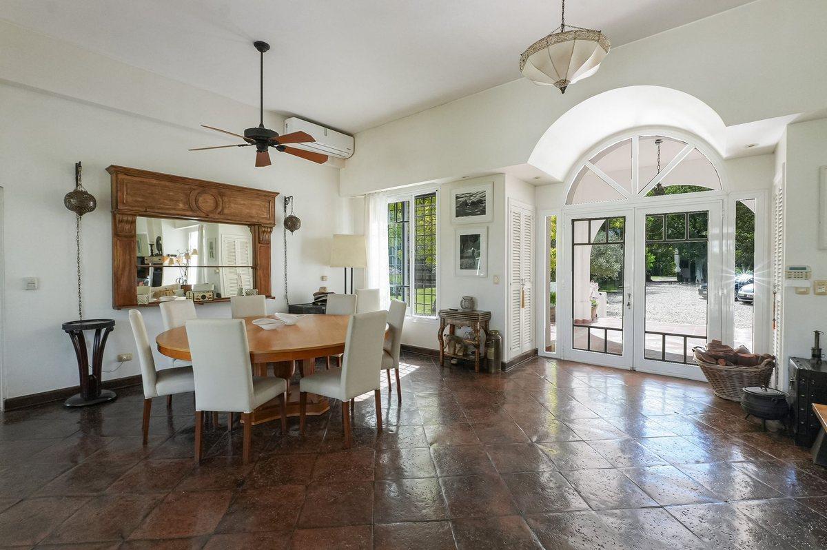 Foto de Vende Casa de Campo con gran parque (CamposdeRoca), imagen 5