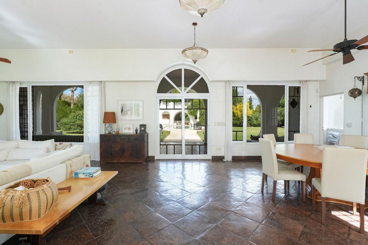 Foto de Vende Casa de Campo con gran parque (CamposdeRoca), imagen 3