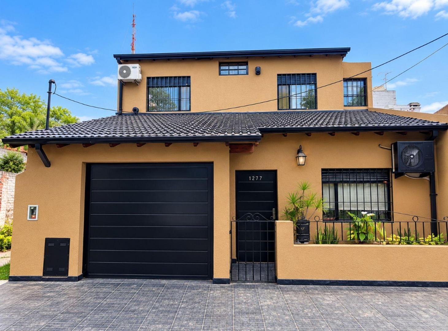 Foto de Venta Casa 4 amb con Pileta en Martinez 240m2, imagen 3