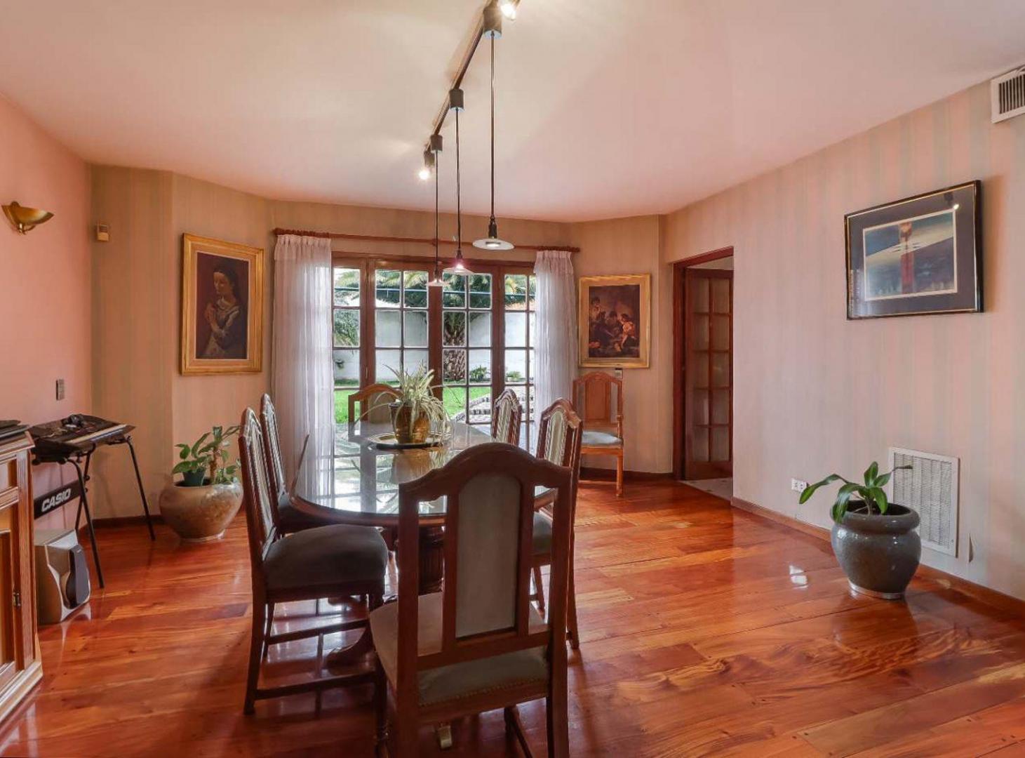 Foto de VENTA CASA 5 AMBIENTES COCHERAS HAEDO APTA CREDITO, imagen 5