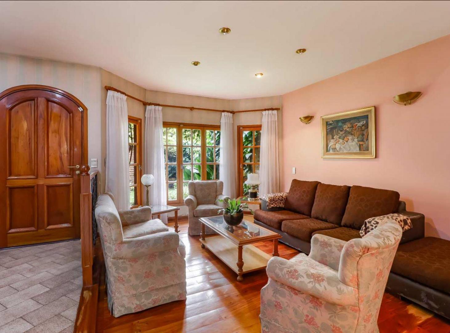 Foto de VENTA CASA 5 AMBIENTES COCHERAS HAEDO APTA CREDITO, imagen 3