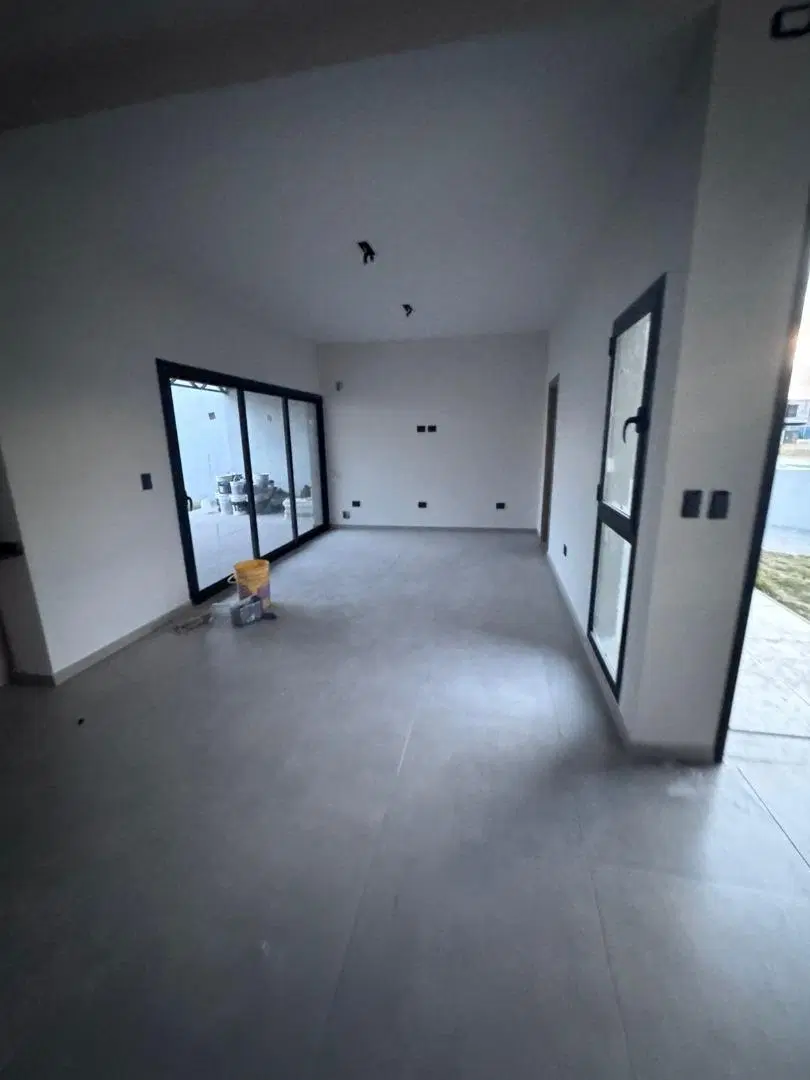 CASA EN  ALQUILER  RINCONES DE MANANTIALES 2