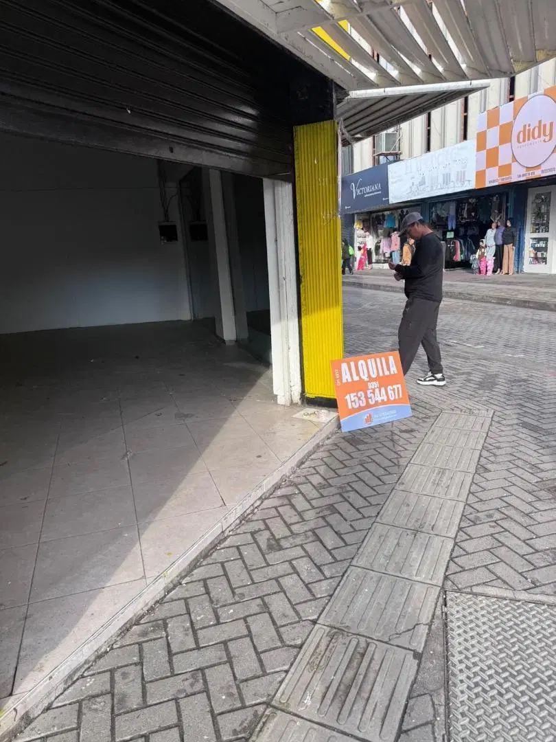INMEJORABLE ZONA!! peatonal SAN MARTIN esquina Sarmiento 5