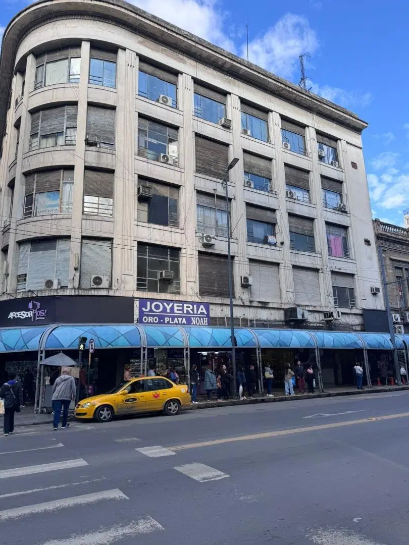 ALQUILER LOCAL AV COLON AL 100 3