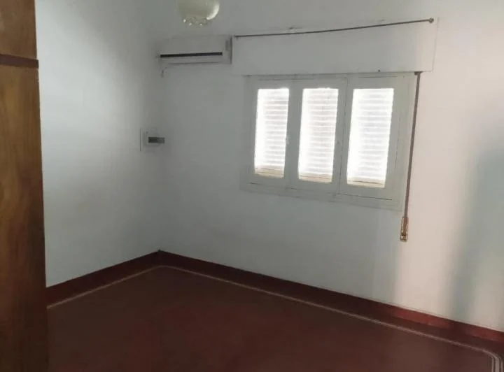 Se alquila casa tipo chalet en esquina – Barrio Bajo Palermo

Ubicado en Javier 3