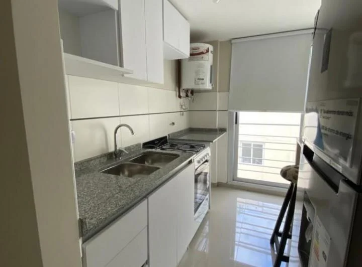 Se alquila excelente departamento de 1 dormitorio

Ubicado en Miguel de Cervante 1