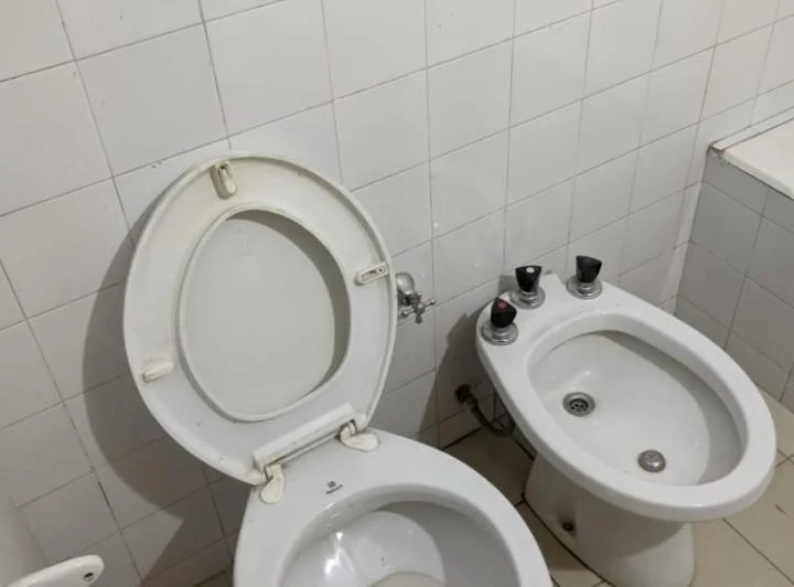 Se alquila departamento de 1 dormitorio en Barrio Alberdi

Coronel Olmedo 315 – 2