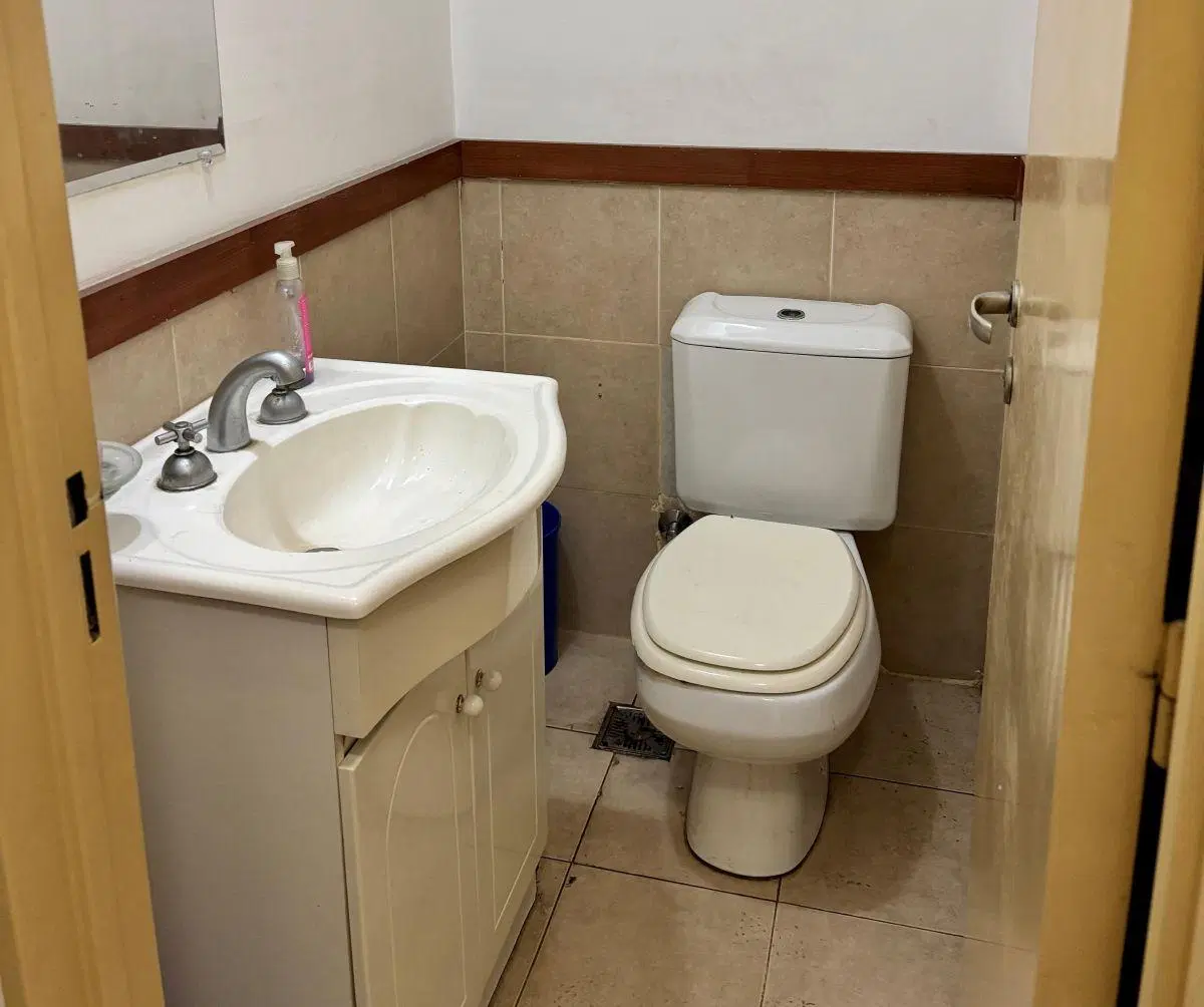 Excelente y luminoso 2 ambientes suite con vestidor y toilette 3