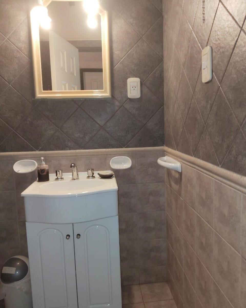 Vende Casa Esquina! Calle José María Videla - Las Heras 2