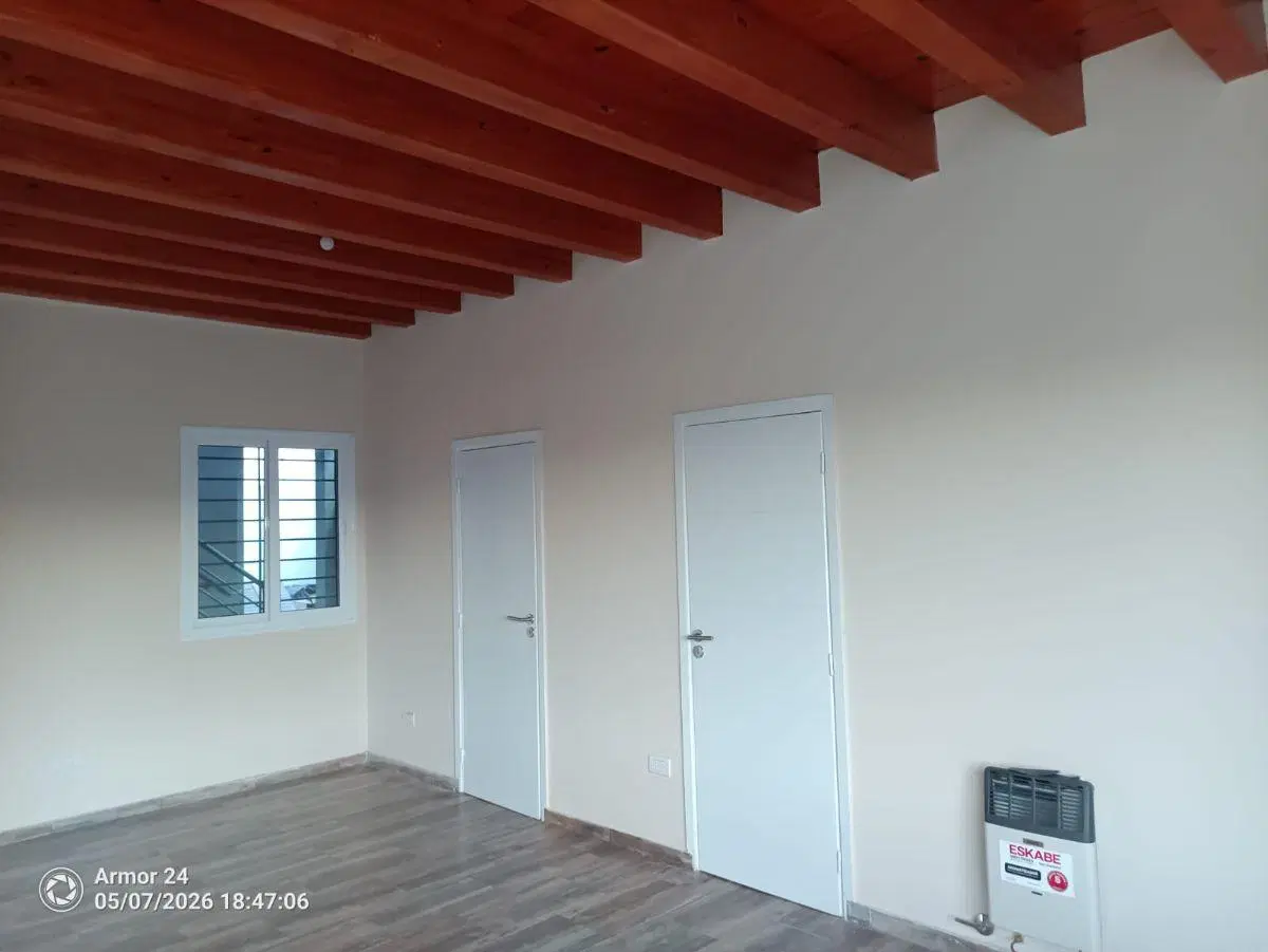 ALQUILA LOCAL COMERCIAL ESQUINA A ESTRENAR Ubicado en la Zona Alto Maipú B Plan 23- Agua y Energía. 5