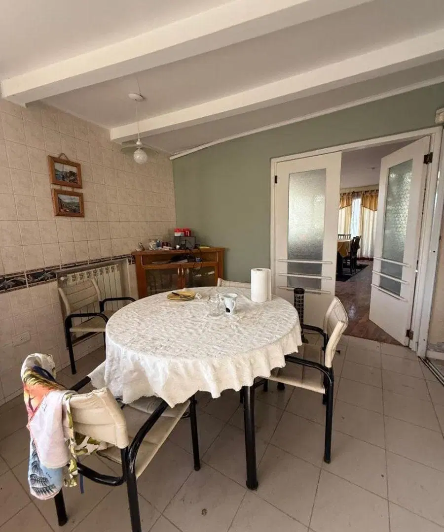 ¡¡¡OPORTUNIDAD!!! AGRA, Inmobiliaria Urbana y Rural VENDE HERMOSA CASA ESQUINA 5