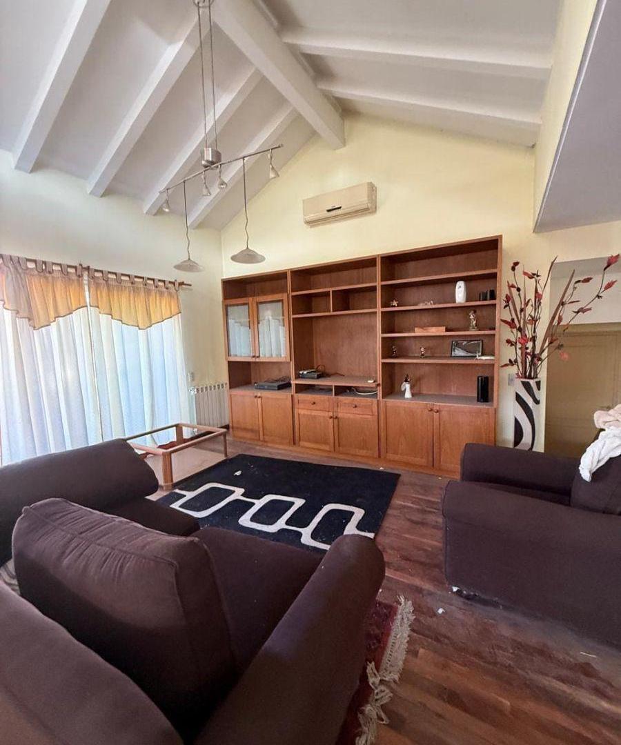Foto de ¡¡¡OPORTUNIDAD!!! AGRA, Inmobiliaria Urbana y Rural VENDE HERMOSA CASA, imagen 1