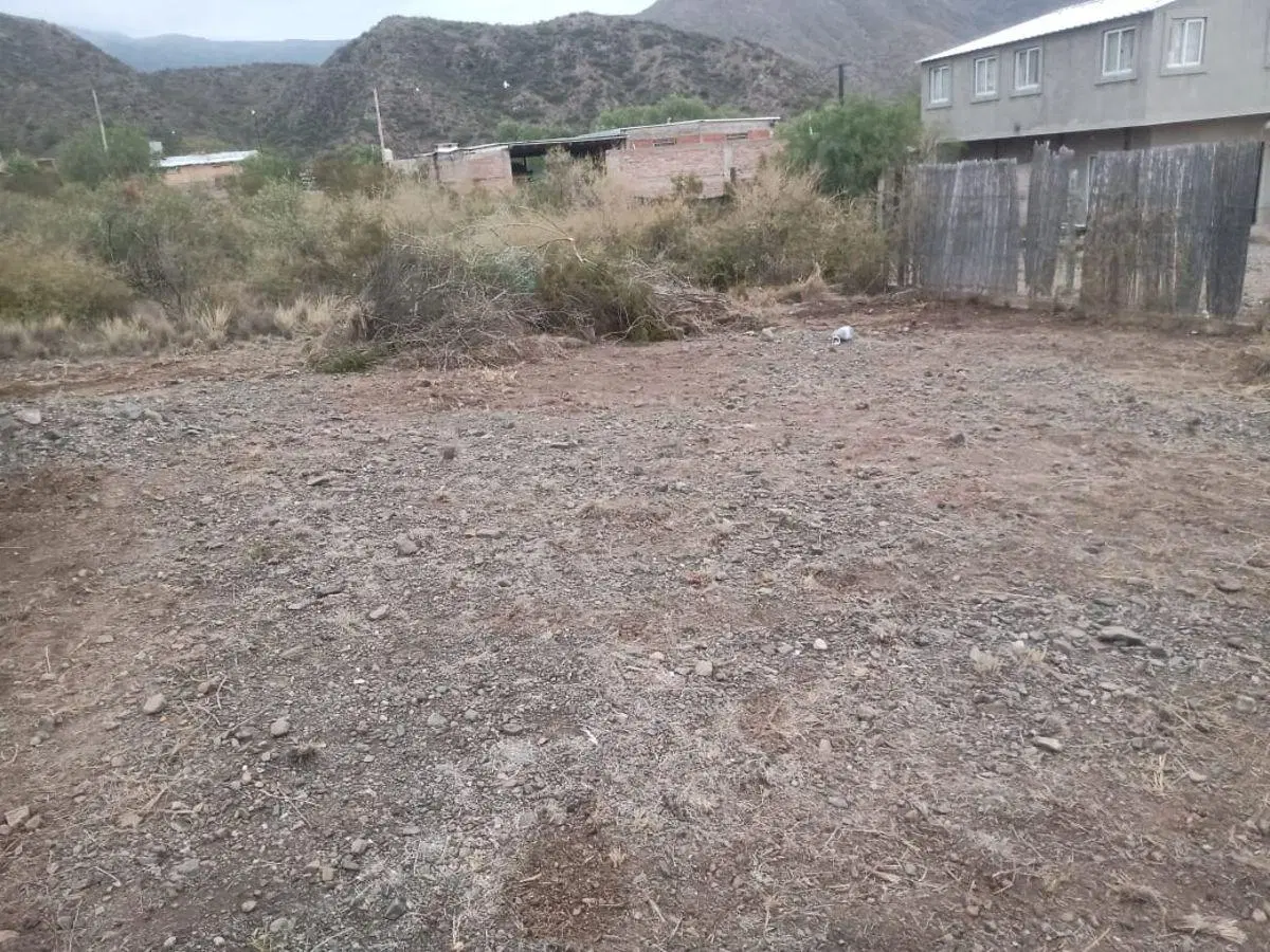 VENDE LOTE ubicado en el B° Balcones de Cerro Arco, El Challao, Las Heras, Mendoza. 4