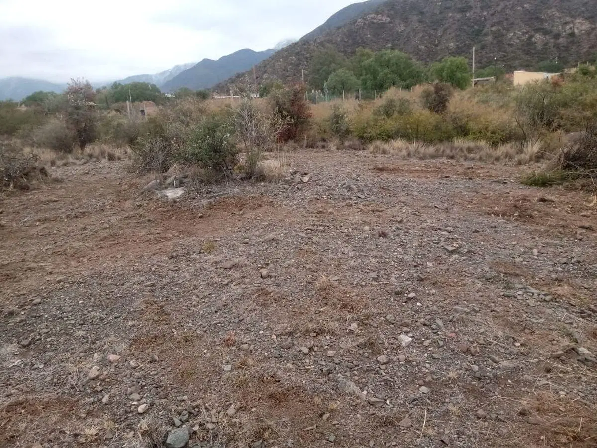 VENDE LOTE ubicado en el B° Balcones de Cerro Arco, El Challao, Las Heras, Mendoza. 3