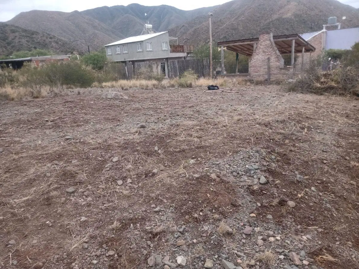 VENDE LOTE ubicado en el B° Balcones de Cerro Arco, El Challao, Las Heras, Mendoza. 5