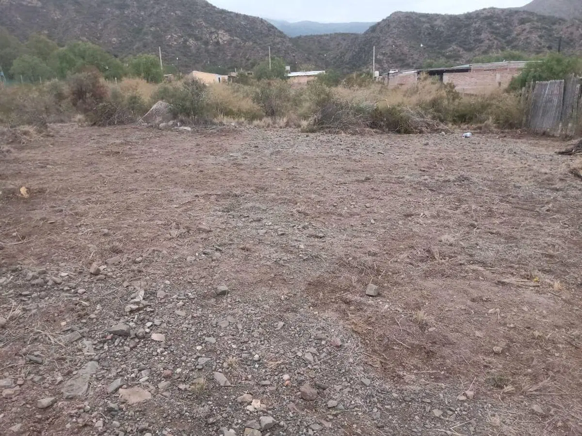 VENDE LOTE ubicado en el B° Balcones de Cerro Arco, El Challao, Las Heras, Mendoza. 1