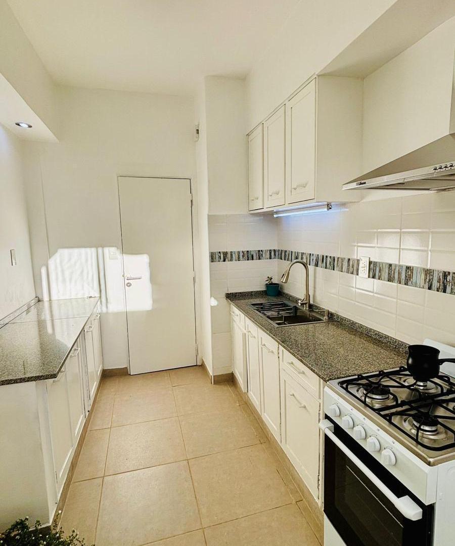 Foto de Venta depto 3 Amb reciclado con balcón En Belgrano - Excelente ubicación, imagen 3