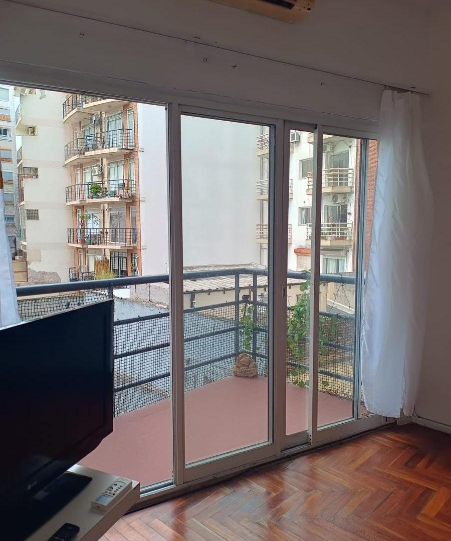 Foto de Venta departamento monoambiente dividido con cochera y balcón - Palermo, imagen 2