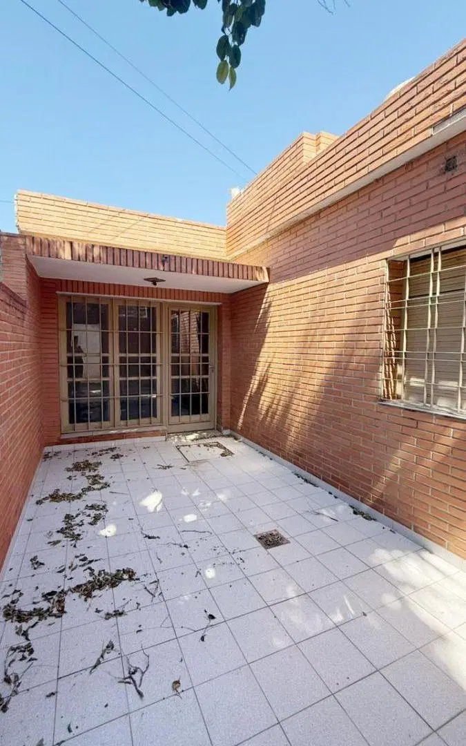 EXCELENTE OPORTUNIDAD! Casa de 2 Dorm. en Gral. Bustos! 1