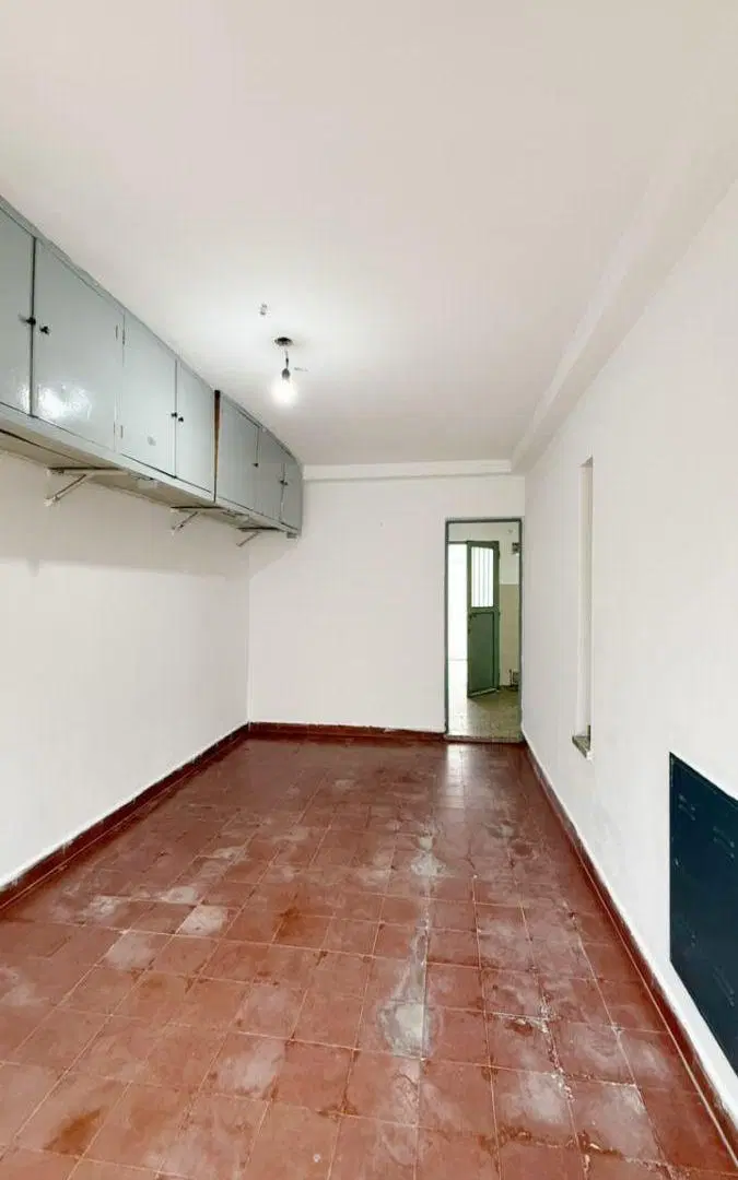EXCELENTE CASA de 2 DORMITORIOS + GARAGE 1