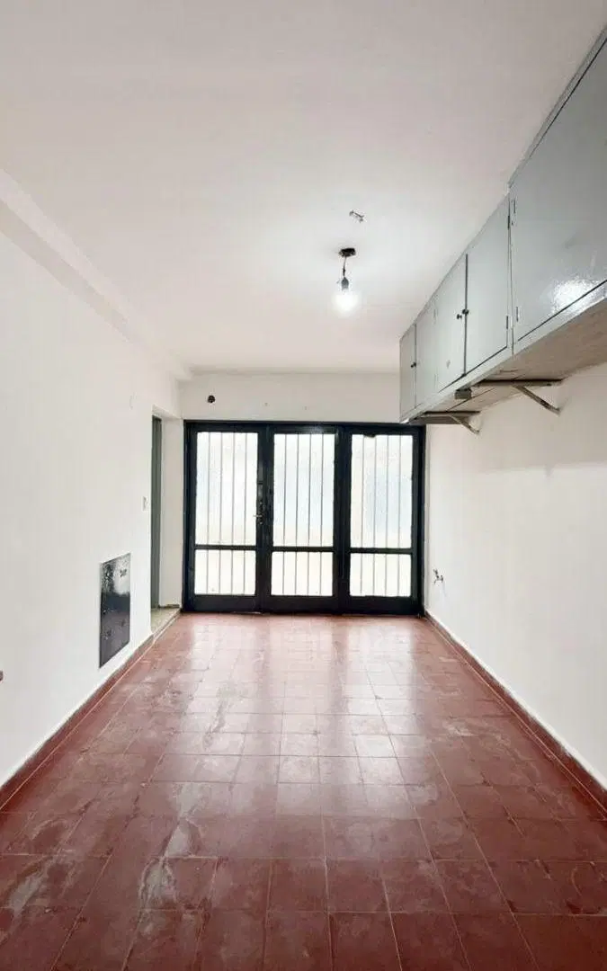 EXCELENTE CASA de 2 DORMITORIOS + GARAGE 8