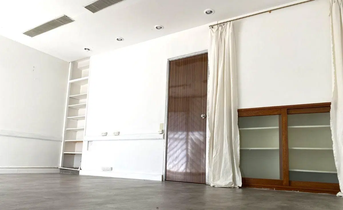 LOCAL COMERCIAL EN ALQUILER-COLEGIALES- 4