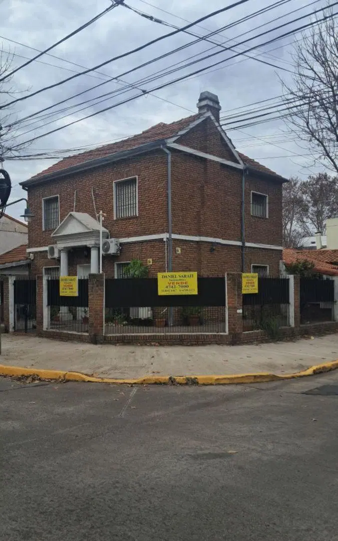IMPORTANTE CASA EN VENTA-MARTINEZ- 8